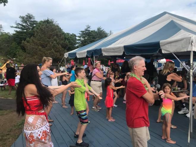 35882388_10155392647700808_7458034134808526848_n